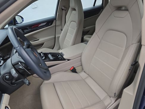 Certified 2026 Porsche Panamera image 5
