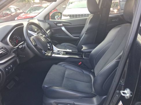 Used 2025 Mitsubishi Eclipse Cross AWD image 4