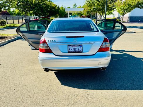 Used 2007 Mercedes-Benz E 350 Sedan image 38