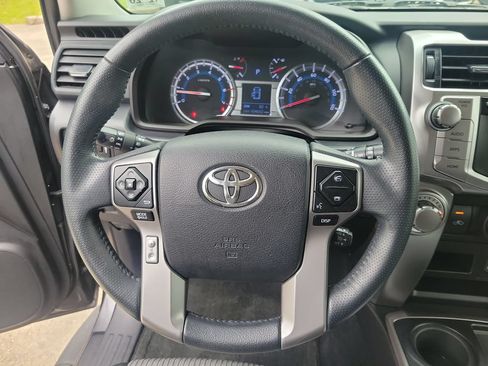 Used 2016 Toyota 4Runner SR5 RWD image 17
