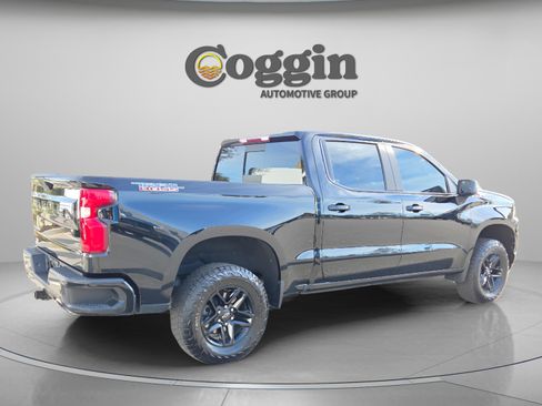 Used 2021 Chevrolet Silverado 1500 LT Trail Boss w/ Convenience Package II image 6