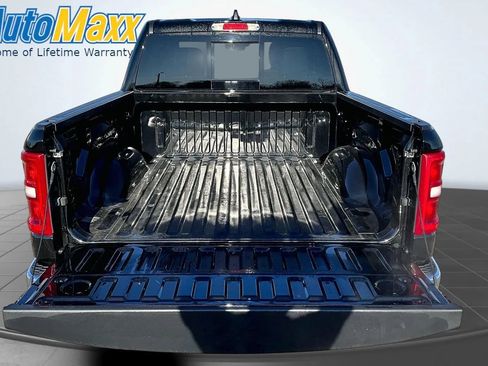 Used 2025 RAM 1500 Laramie AWD/4WD image 7