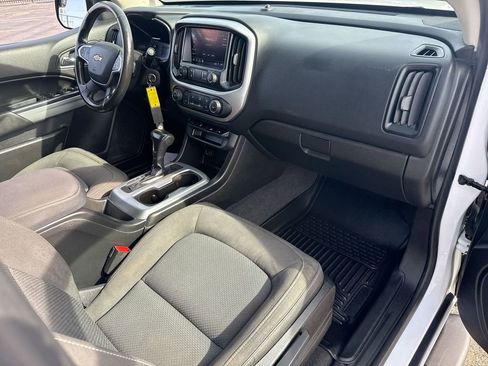 Used 2020 Chevrolet Colorado LT image 28