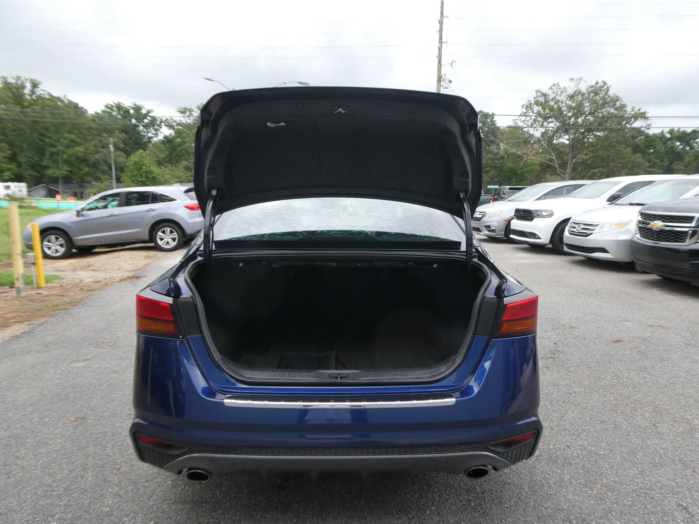 Used 2021 Nissan Altima 2.5 SR w/ SR Premium Package FWD image 7