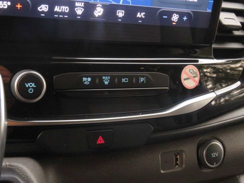 Used 2023 Ford Transit 350 XLT image 48