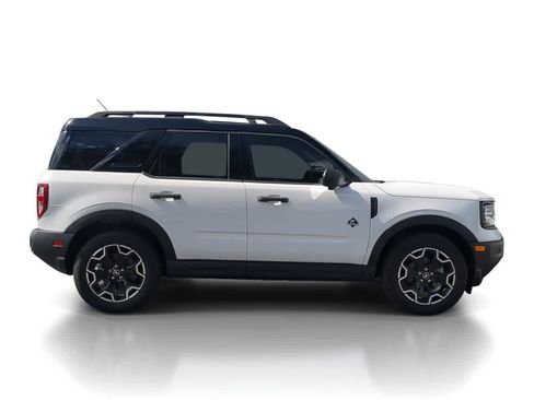 Used 2026 Ford Bronco Sport Outer Banks w/ Outer Banks Tech Package+ AWD/4WD image 9
