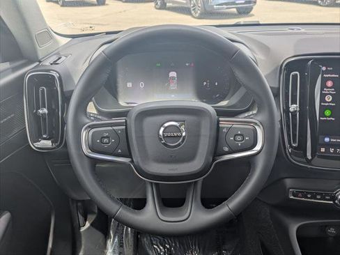 Used 2024 Volvo XC40 B5 Plus w/ Protection Package Premier AWD/4WD image 13