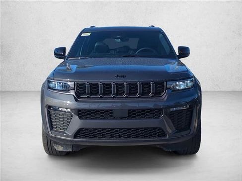 New 2026 Jeep Grand Cherokee Limited w/ Limited Altitude Package RWD image 4
