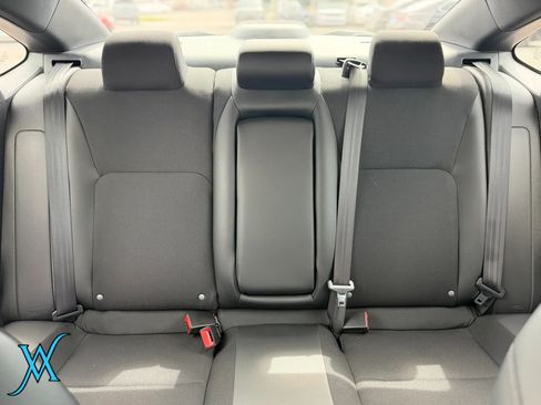 Used 2025 Honda Civic Sport image 25