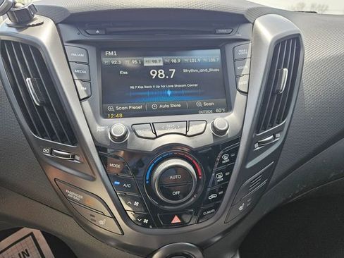 Used 2015 Hyundai Veloster Turbo w/ Option Group 04 image 18