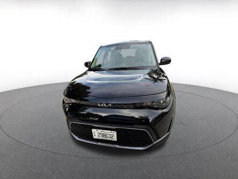 Used 2025 Kia Soul LX w/ LX Technology Package FWD image 8