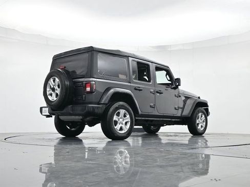 Used 2022 Jeep Wrangler Unlimited Sport S image 29