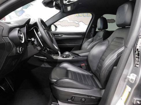 Used 2019 Alfa Romeo Stelvio Ti Sport AWD/4WD image 34