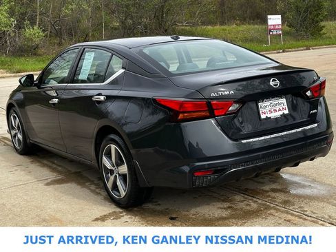 Certified 2021 Nissan Altima 2.5 SV AWD/4WD image 5