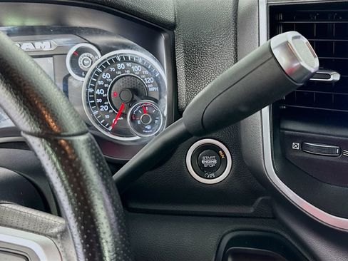 Used 2022 RAM 2500 Big Horn AWD/4WD image 16