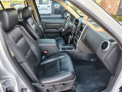 Used 2006 Mercury Mountaineer Luxury AWD/4WD image 22