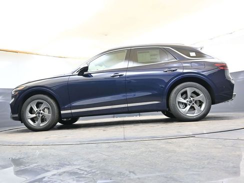 New 2026 Genesis GV70 2.5T Advanced AWD/4WD image 31