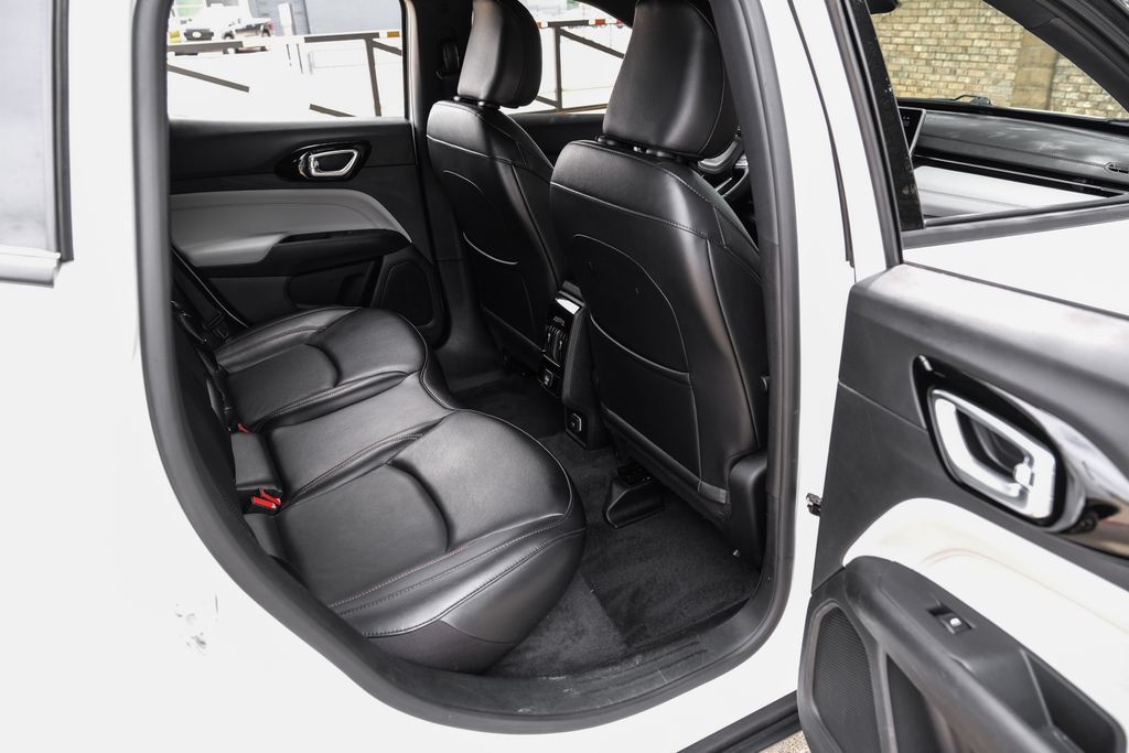 Used 2023 Jeep Compass Limited AWD/4WD image 49
