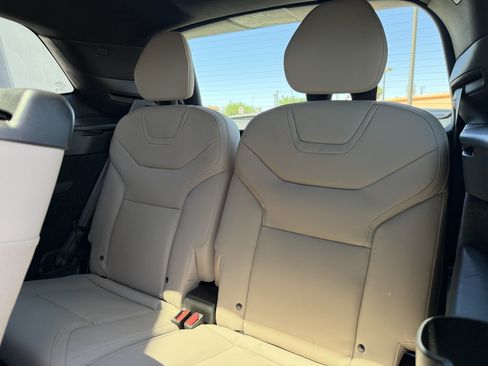 Used 2025 Volvo EX90 Ultra AWD/4WD image 37