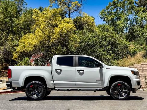 Used 2018 Chevrolet Colorado LT w/ Redline Special Edition RWD image 13