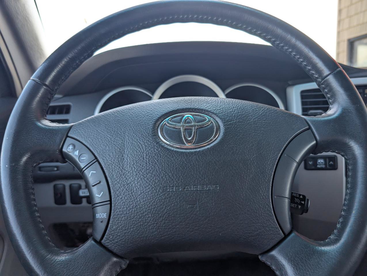 Used 2006 Toyota 4Runner SR5 RWD image 14