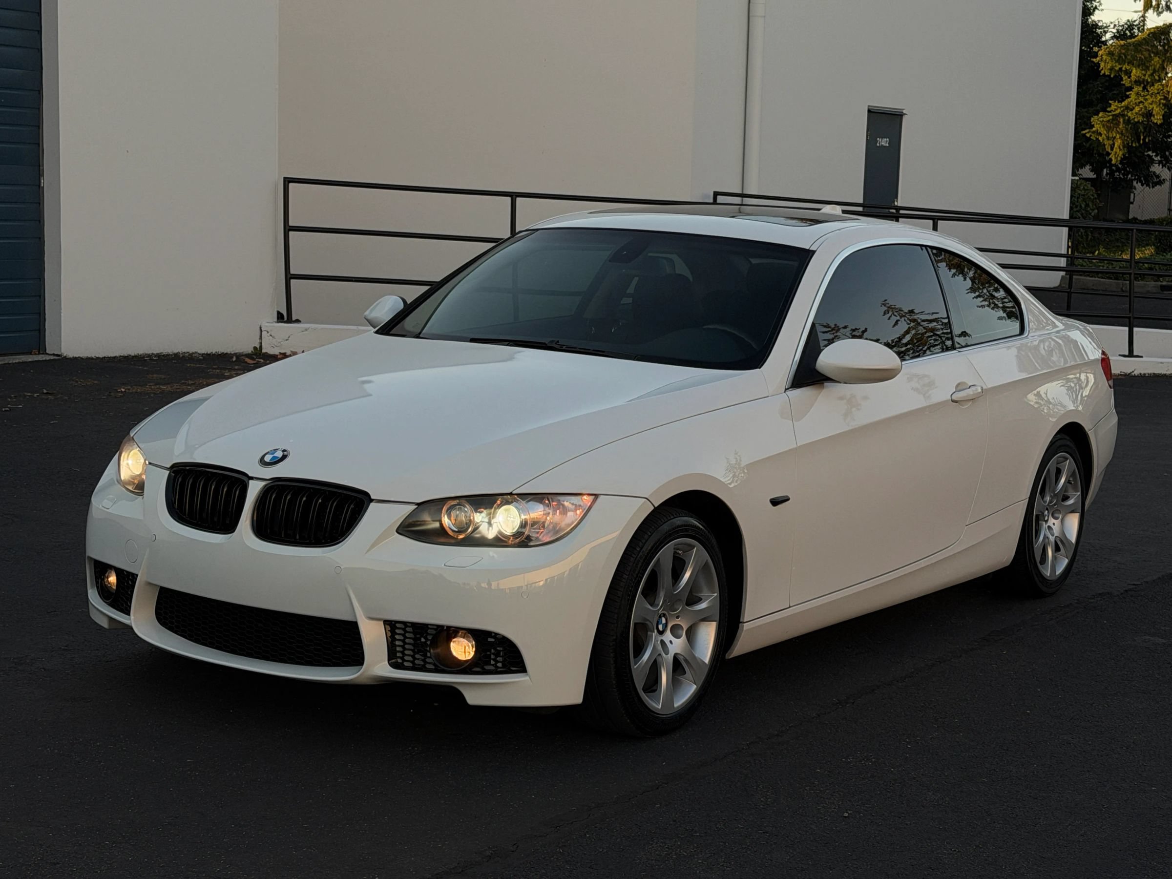 Used 2008 BMW 328xi Coupe AWD/4WD image 1