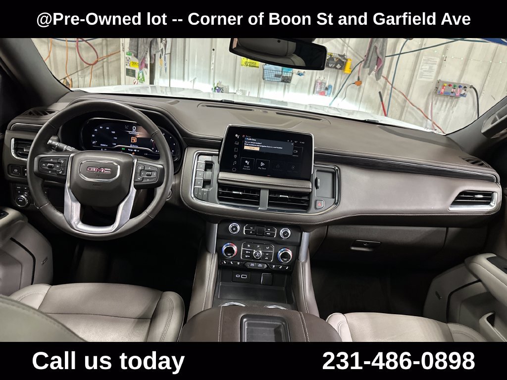 Used 2023 GMC Yukon SLT w/ SLT Premium Package AWD/4WD image 18