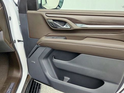 Used 2024 GMC Yukon Denali w/ Denali Reserve Package image 30