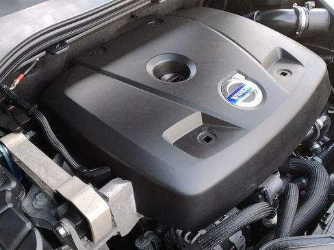 Used 2015 Volvo V60 T5 Platinum image 27