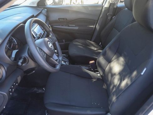 Certified 2025 Nissan Kicks Play S image 16