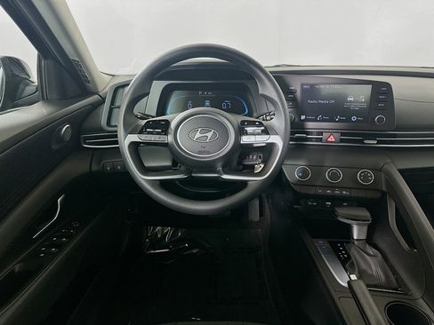 New 2026 Hyundai Elantra SE image 20