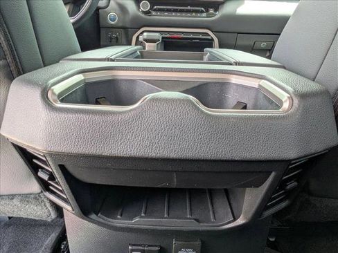 Used 2024 Toyota Tundra Limited image 17