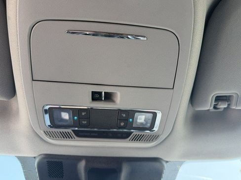 Used 2022 Ford F150 Lariat AWD/4WD image 19