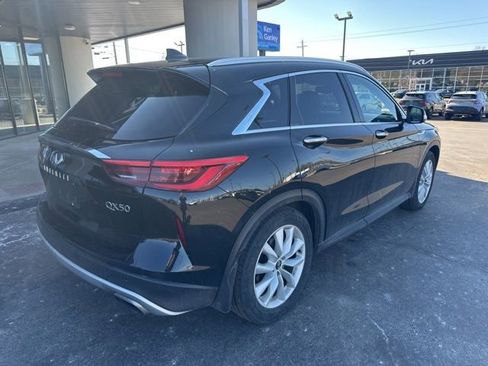 Used 2019 INFINITI QX50 Essential w/ Premium Heat Package image 4