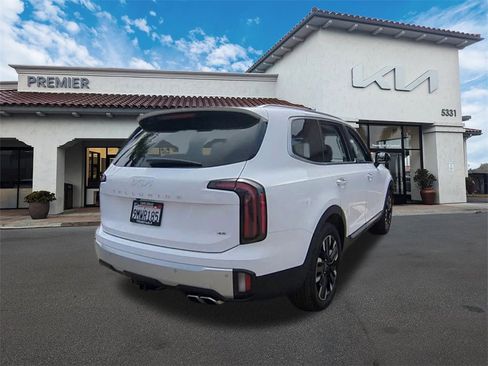 Certified 2024 Kia Telluride SX Prestige w/ Towing Package image 7