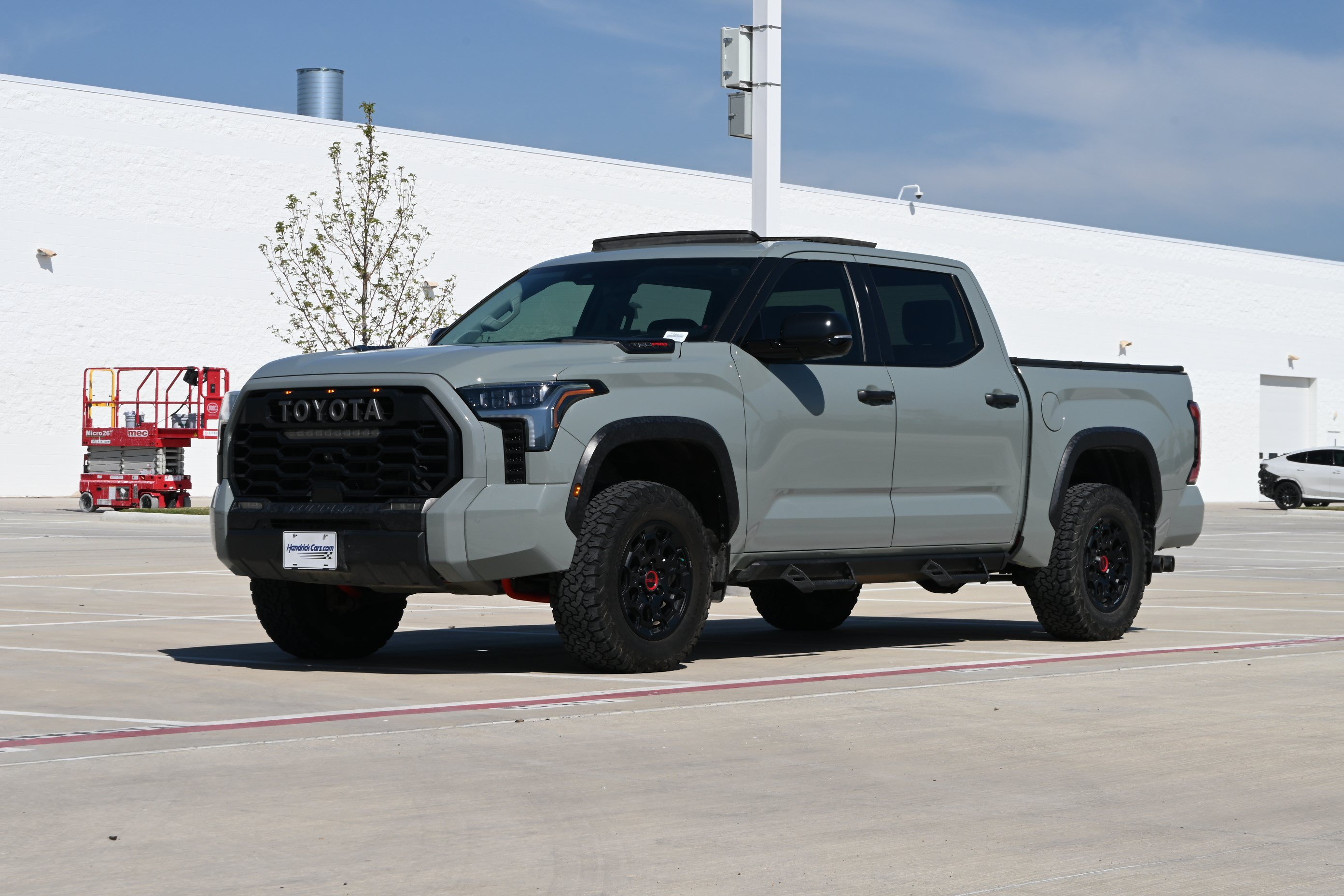 Used 2022 Toyota Tundra TRD Pro AWD/4WD image 5