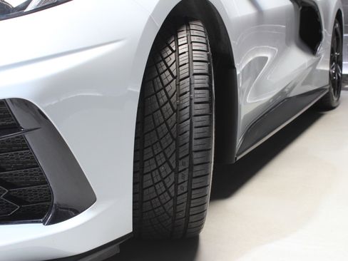 Used 2020 Chevrolet Corvette Stingray Premium Cpe w/ 3LT Preferred Equipment Group image 27