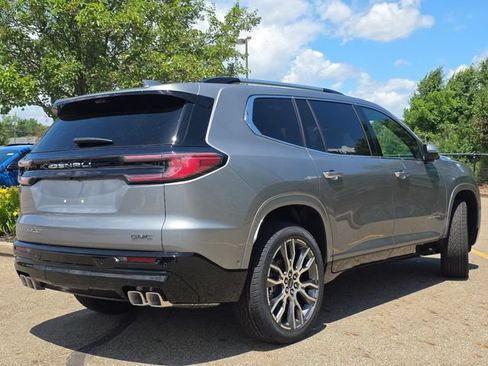 New 2026 GMC Acadia Denali Ultimate AWD/4WD image 17