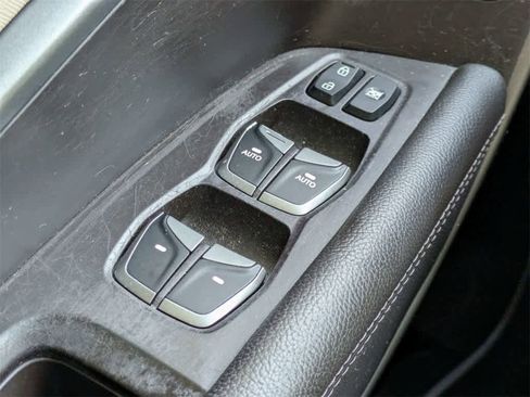 Used 2017 Hyundai Santa Fe Sport image 28