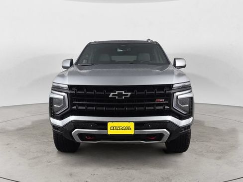 Used 2025 Chevrolet Suburban Z71 AWD/4WD image 8