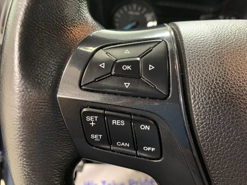 Used 2018 Ford Explorer XLT AWD/4WD image 25