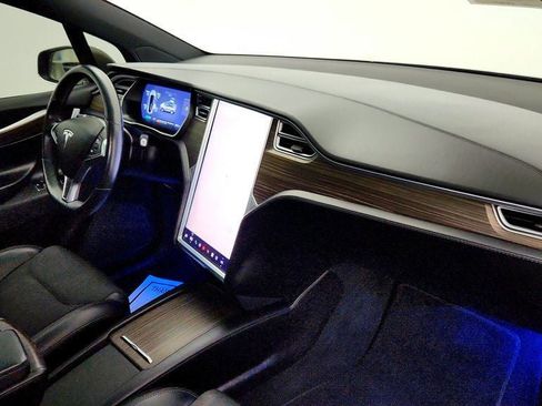 Used 2016 Tesla Model X 90D image 32