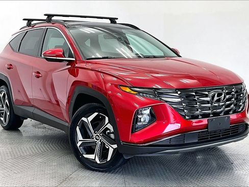 Certified 2023 Hyundai Tucson Limited AWD/4WD image 11