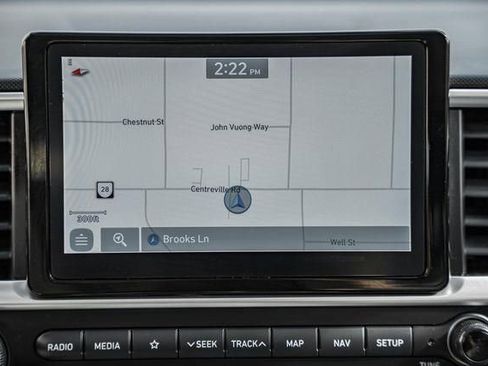 Used 2021 Hyundai Venue SEL w/ Premium Package image 18