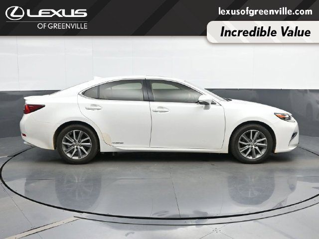 Used 2017 Lexus ES 300h w/ Luxury Package FWD image 10
