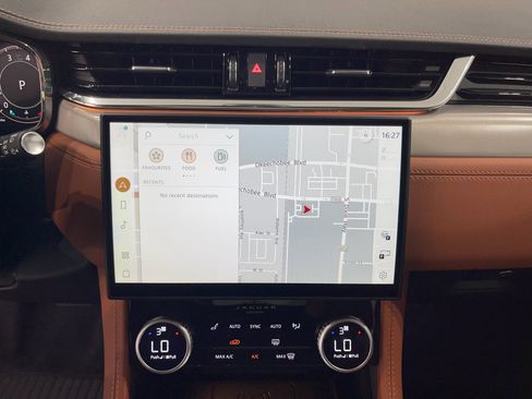 New 2026 Jaguar F-PACE R-Dynamic S image 17