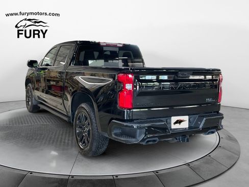 Used 2025 Chevrolet Silverado 1500 High Country w/ Midnight Edition AWD/4WD image 5
