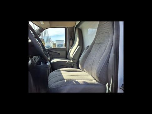 New 2025 Chevrolet Express 4500 w/ Power Convenience Package image 20