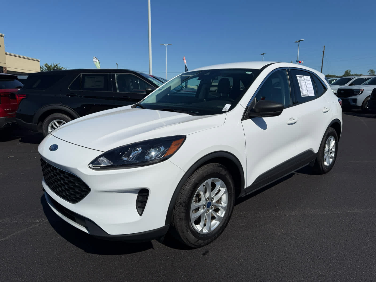 Used 2022 Ford Escape SE w/ Cold Weather Package FWD image 24