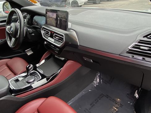 Used 2023 BMW X4 M40i w/ Premium Package image 12
